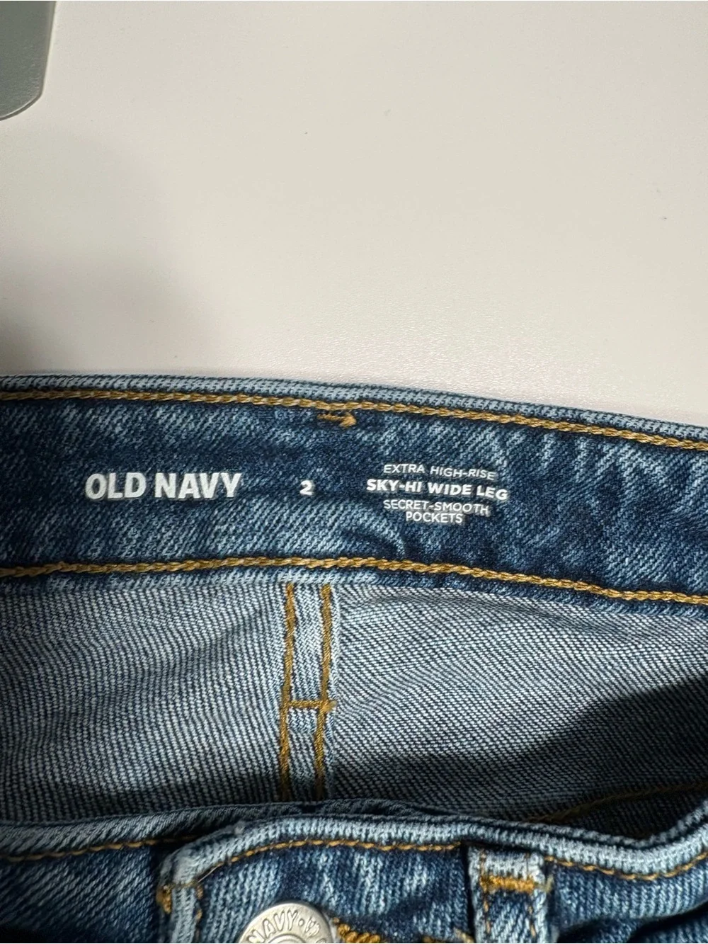 Old Navy Sky-Hi Wide Leg Jeans Size 2 Extra High Rise Secret Smooth Pockets